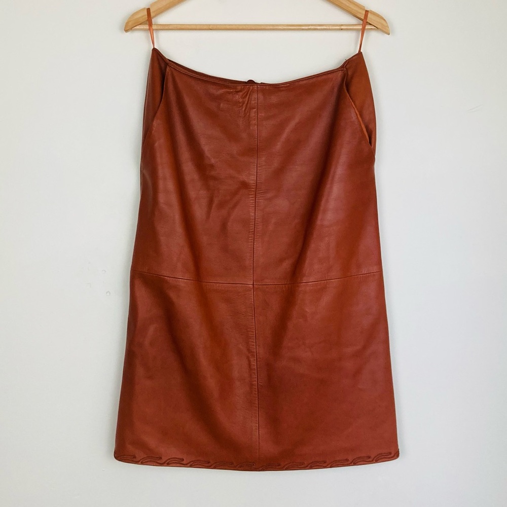 Chic Brown Pencil Skirt with Sleek Design